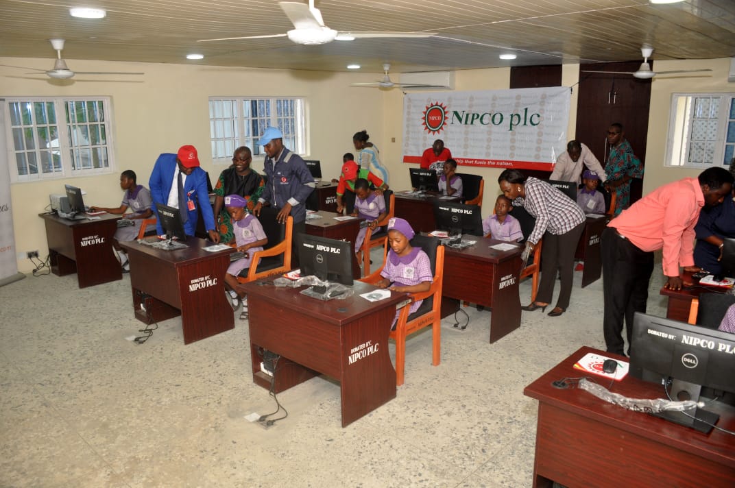Students at NIPCO-donated computer lab